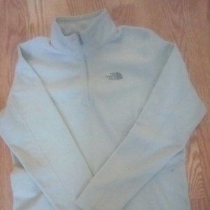 North Face Women's Pale Green Pullover Fleece Top